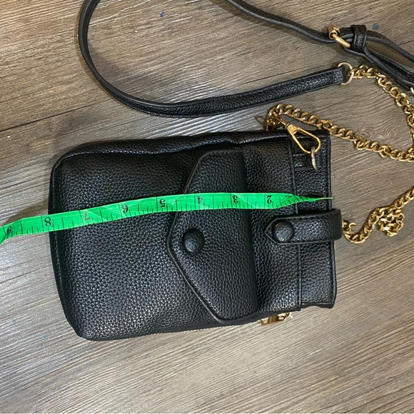 Black and Gold Crossbody Bag with Chain Detail - Picture 2 of 9
